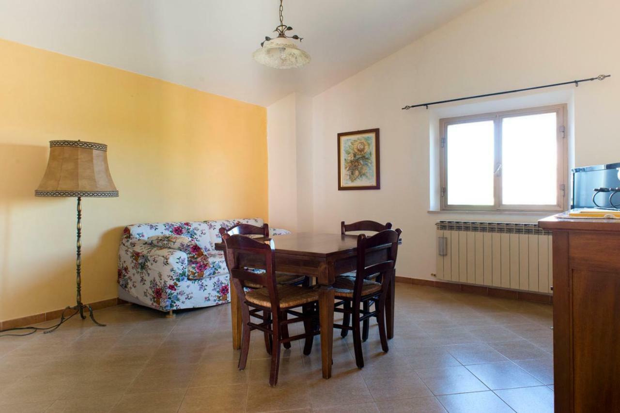דירות קאסטיגליונה דל לאגו Agriturismo Colle Al Sole מראה חיצוני תמונה