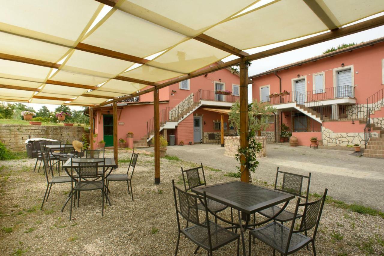 דירות קאסטיגליונה דל לאגו Agriturismo Colle Al Sole מראה חיצוני תמונה